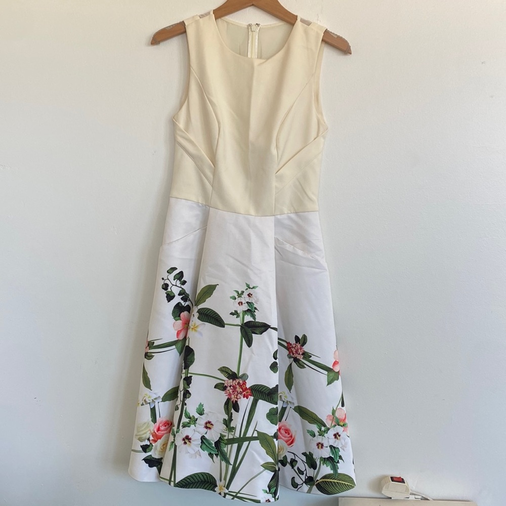 Ted Baker London SIZE 1